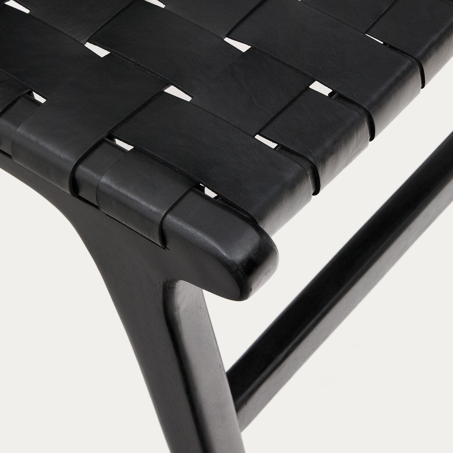 Baraki Wooden Leather Chair