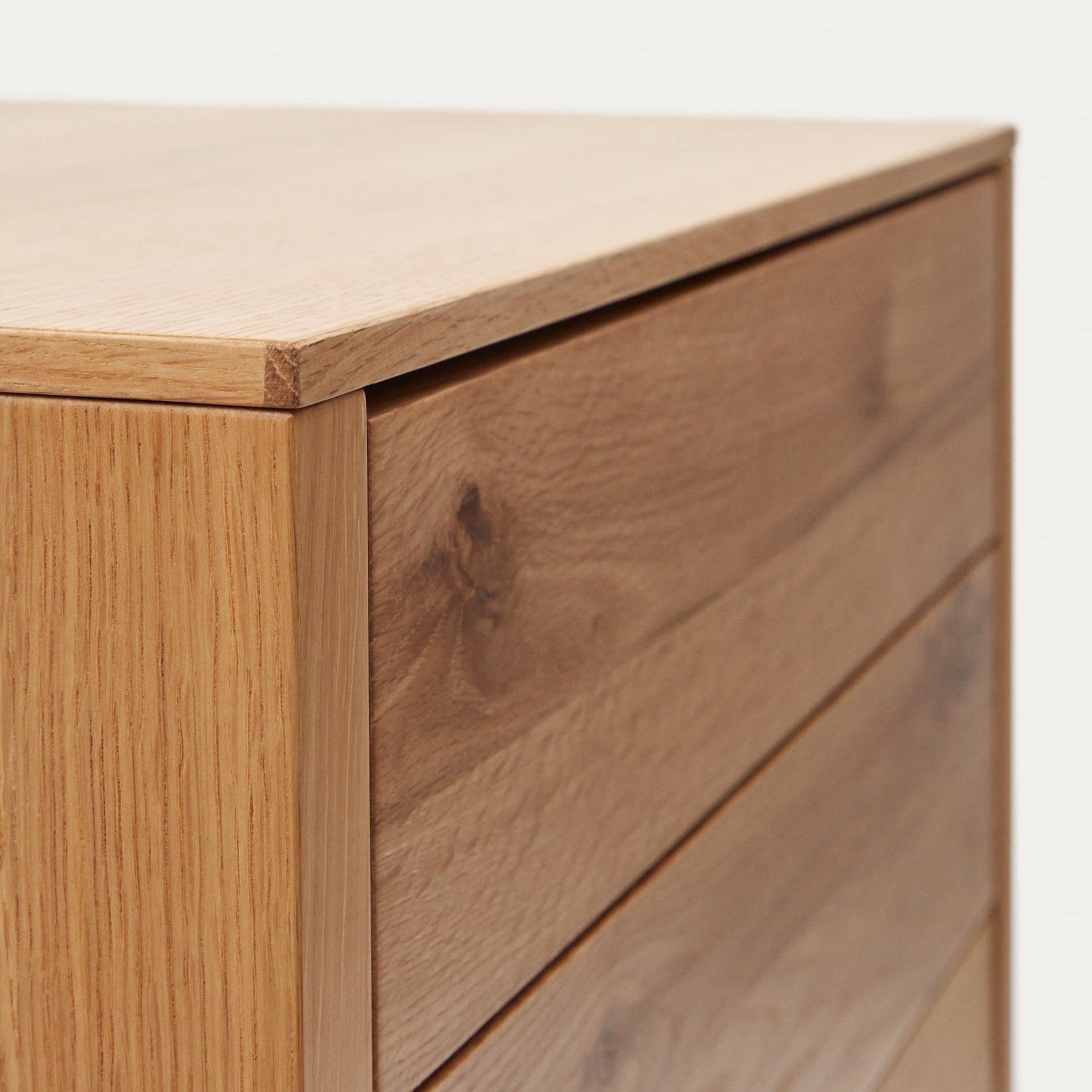 Basti 4 Drawer Dresser