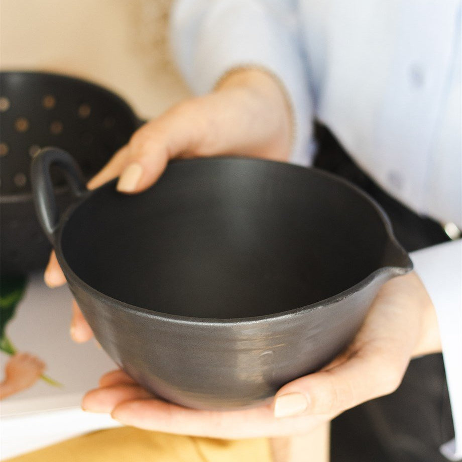 Ceramic Spotted Bowl 850 ml